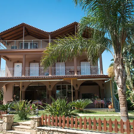 Armonia And Apartment Psarou (Zakynthos)